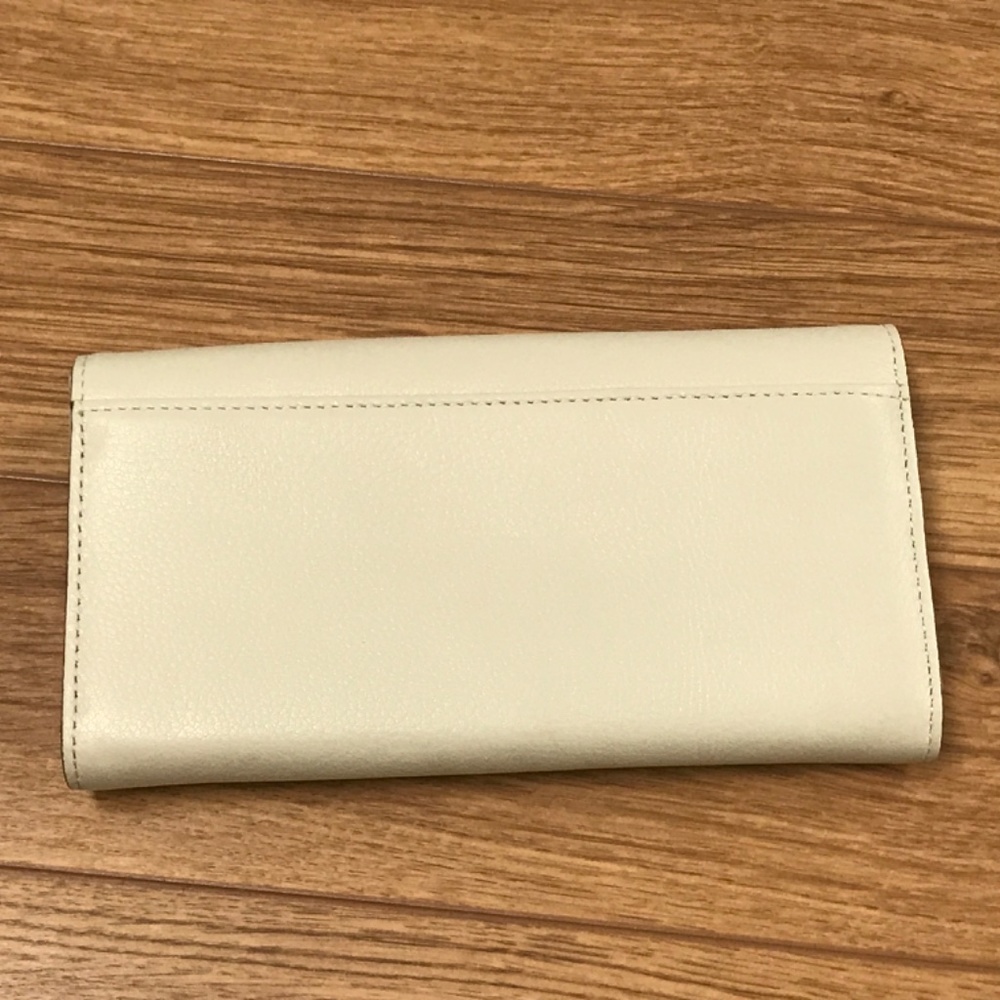MICHAEL KORS Continental Flap Wallet - Picture 3 of 9